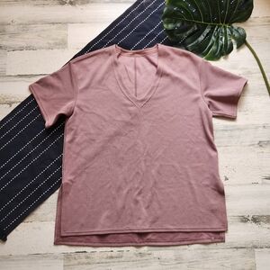 Lululemon Ribbed Softstreme Relaxed Fit T-Shirt Twilight Rose Size 6